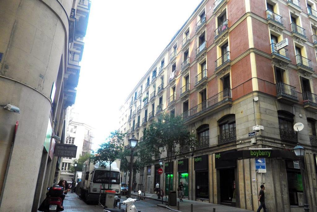Muchomadrid Apartments Bagian luar foto